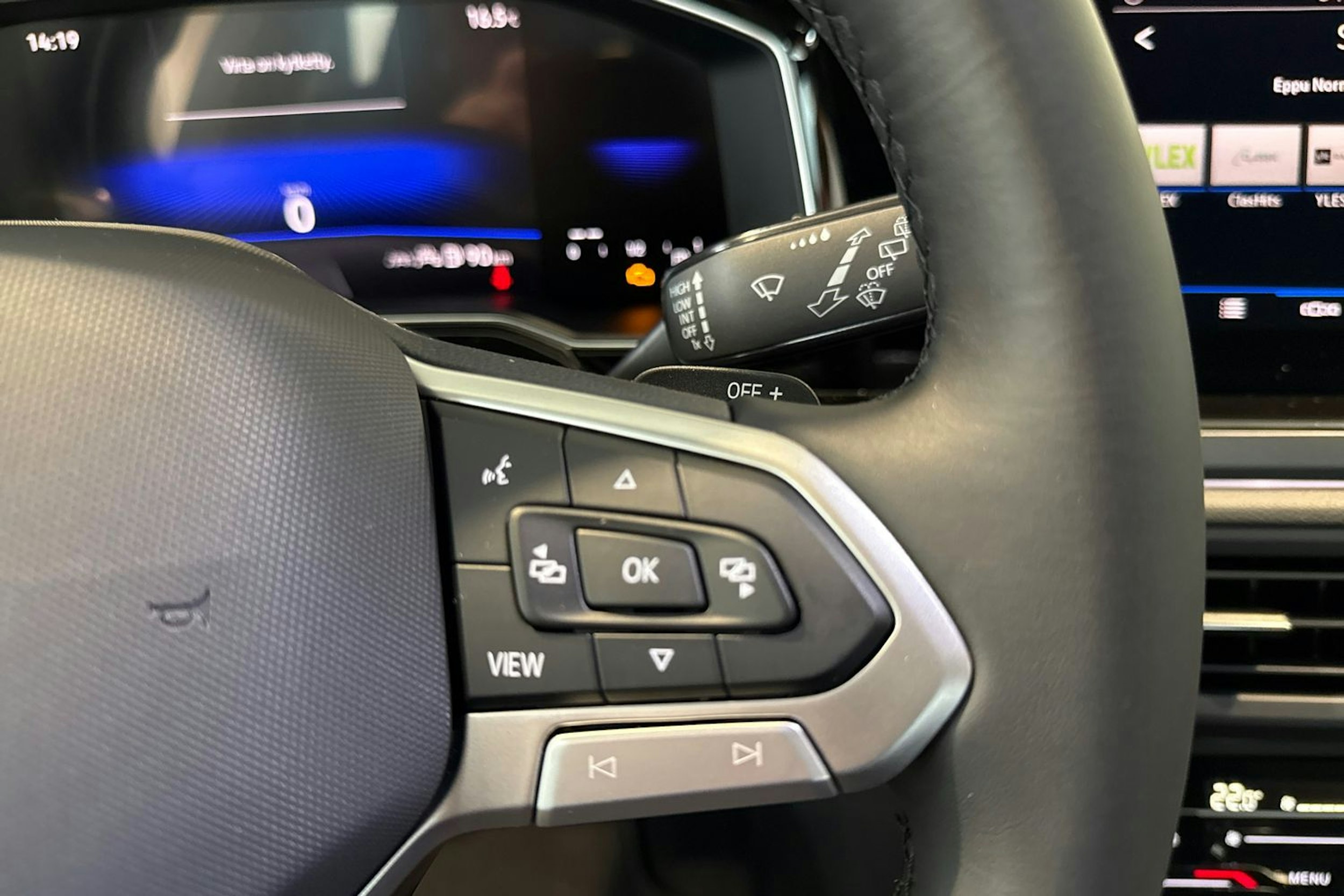 met. musta Volkswagen Taigo 2026 kuva 17.