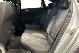 harmaa Volkswagen Taigo 2026 kuva 8.