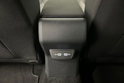 harmaa Volkswagen Taigo 2026 kuva 12.