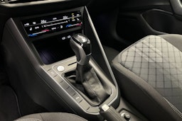 harmaa Volkswagen Taigo 2026 kuva 15.