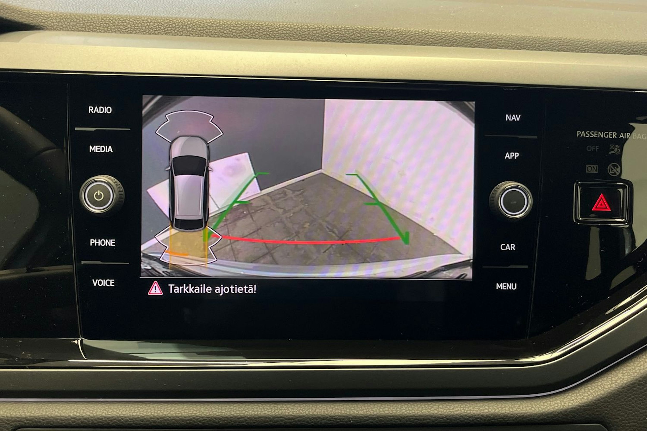 harmaa Volkswagen Taigo 2026 kuva 16.