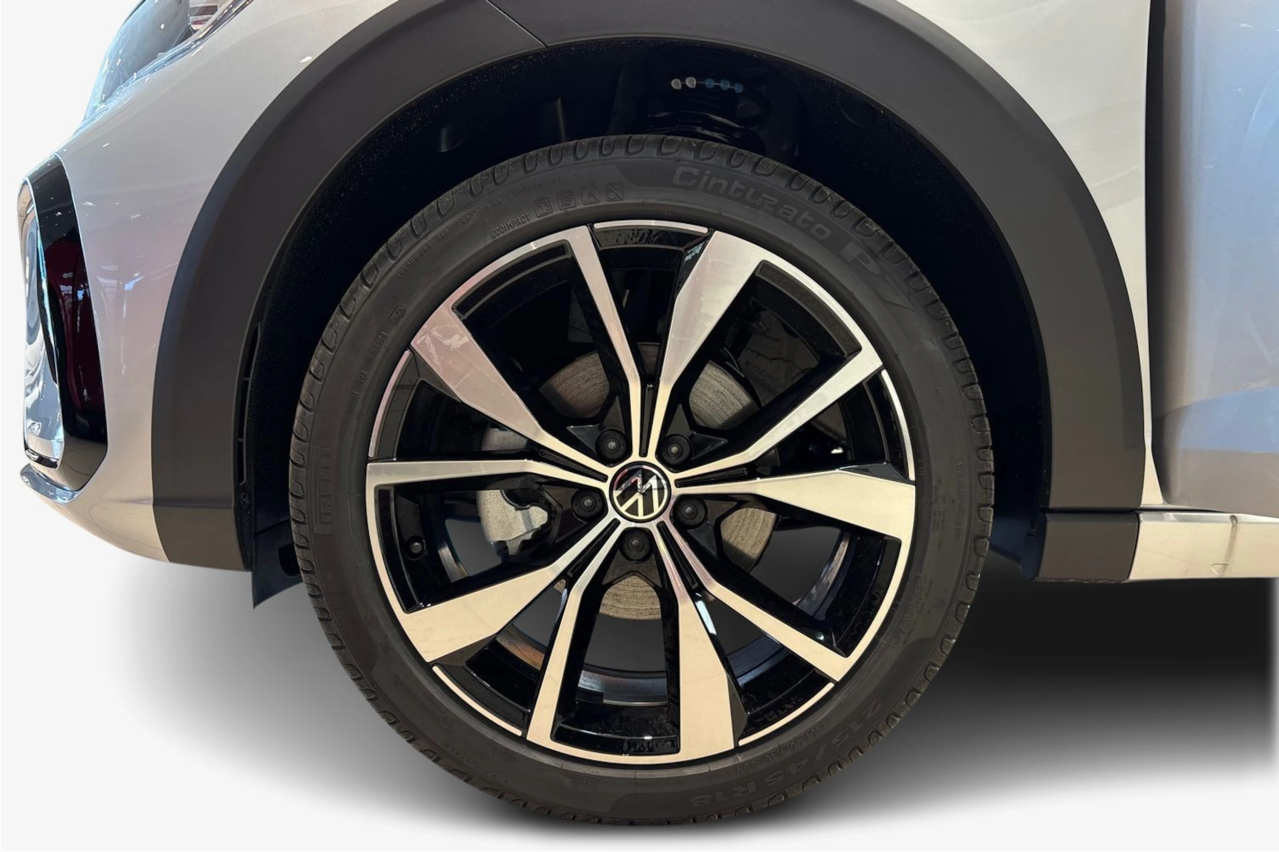 harmaa Volkswagen Taigo 2026 kuva 9.