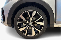 harmaa Volkswagen Taigo 2026 kuva 9.