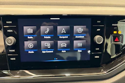 harmaa Volkswagen Taigo 2026 kuva 12.