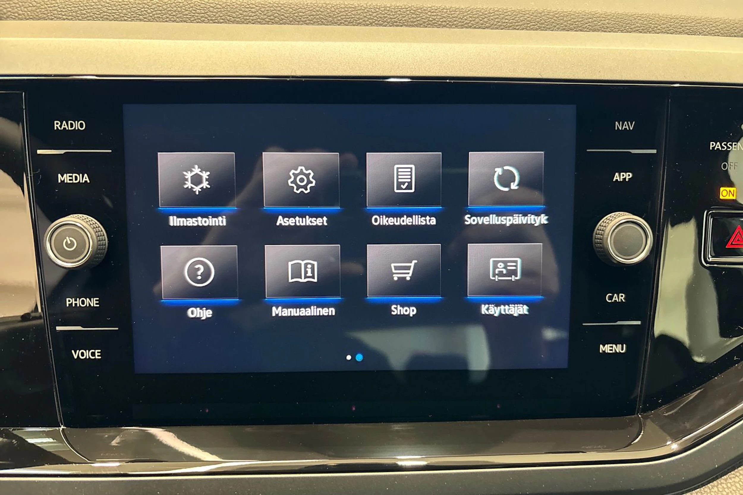 harmaa Volkswagen Taigo 2026 kuva 13.