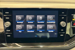 harmaa Volkswagen Taigo 2026 kuva 13.