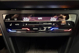 harmaa Volkswagen Taigo 2026 kuva 17.