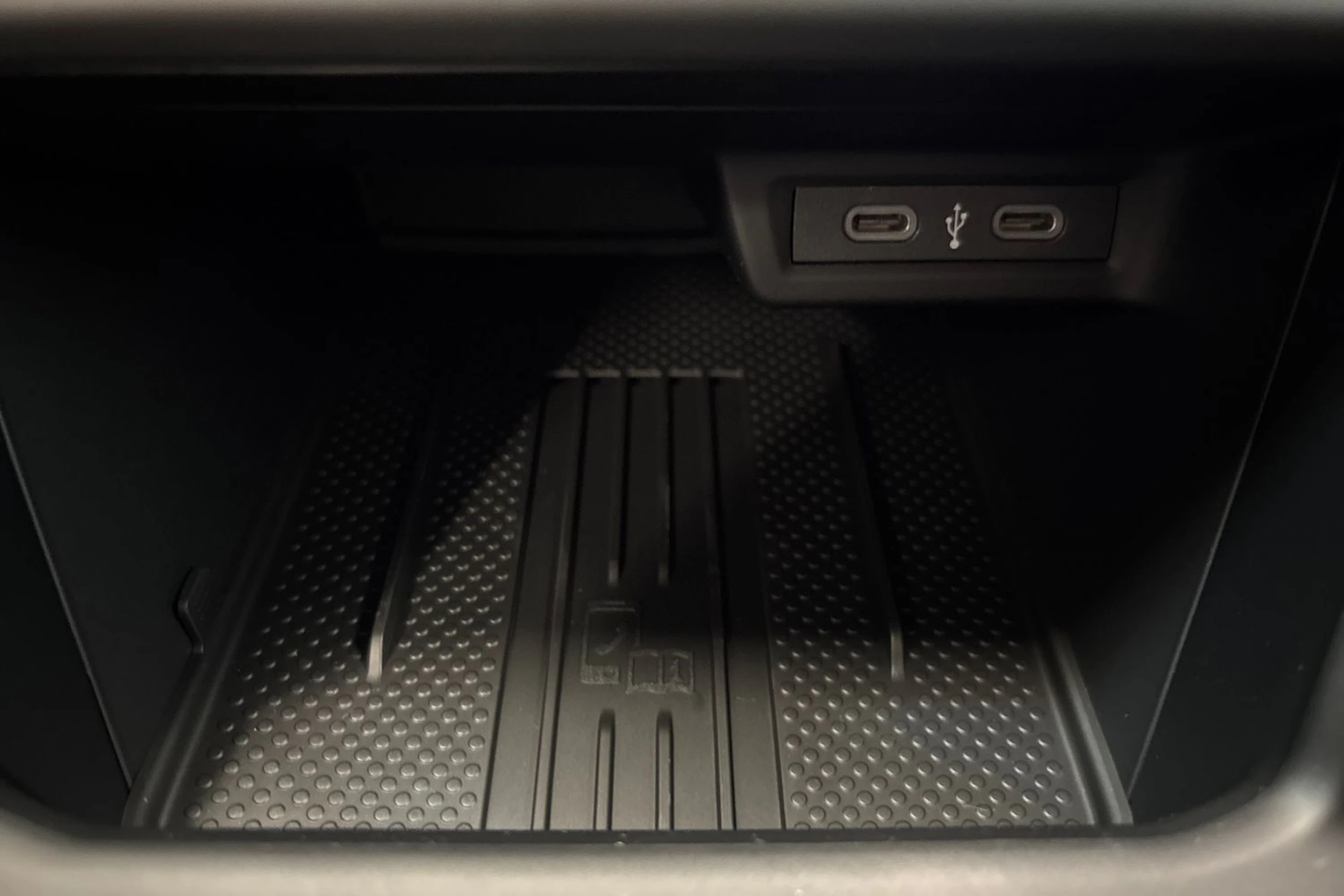 harmaa Volkswagen Taigo 2026 kuva 18.