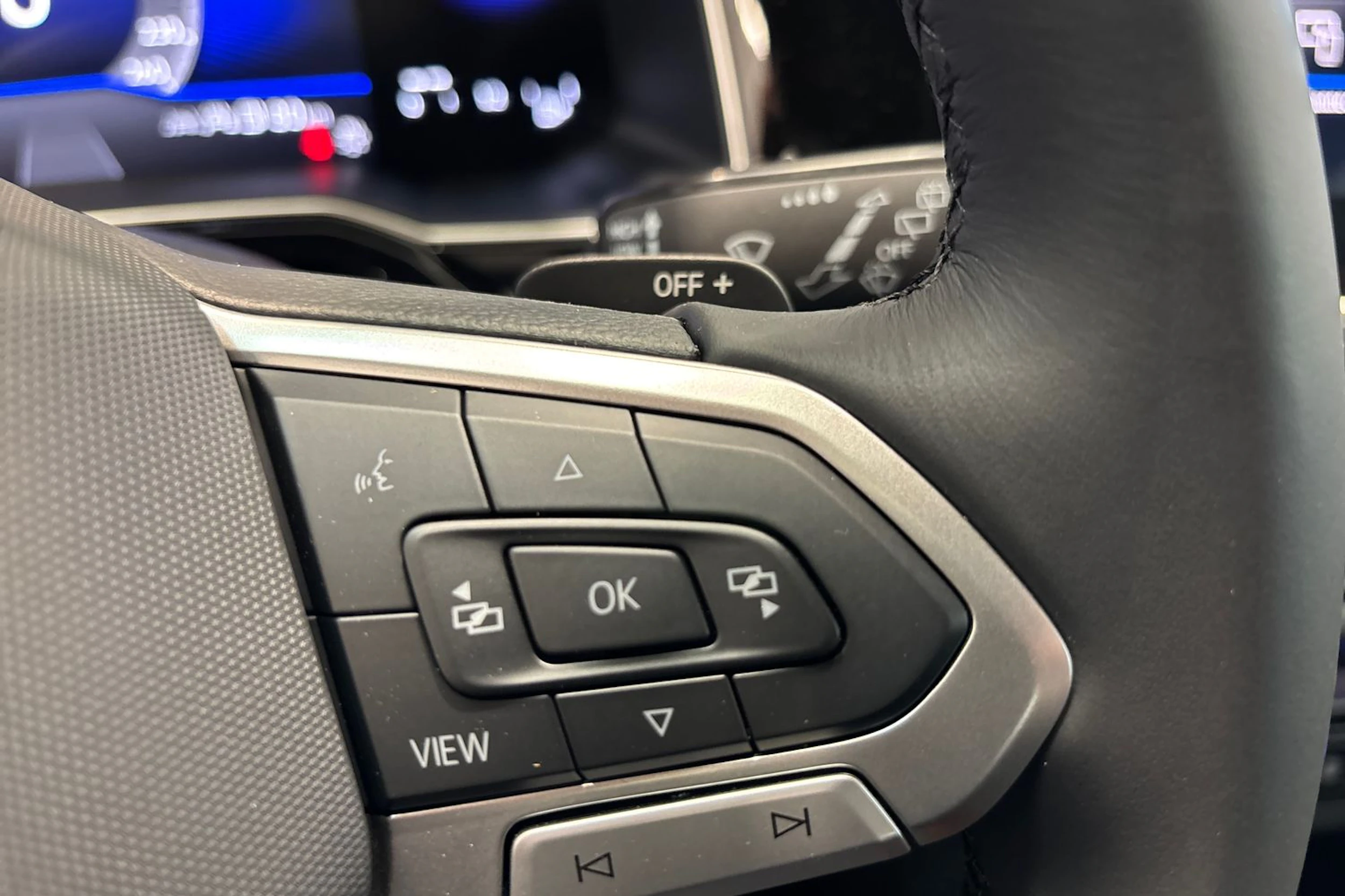 harmaa Volkswagen Taigo 2026 kuva 20.