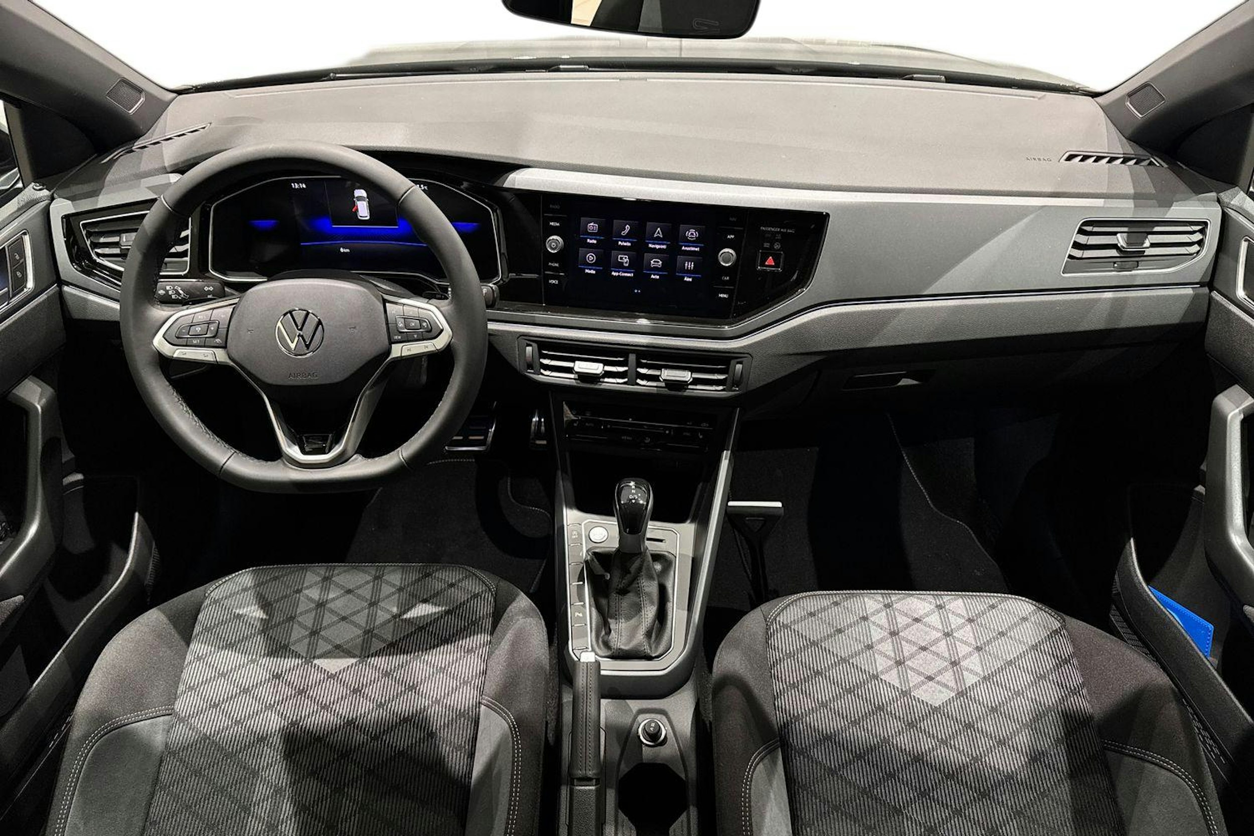 musta Volkswagen Taigo 2026 kuva 7.