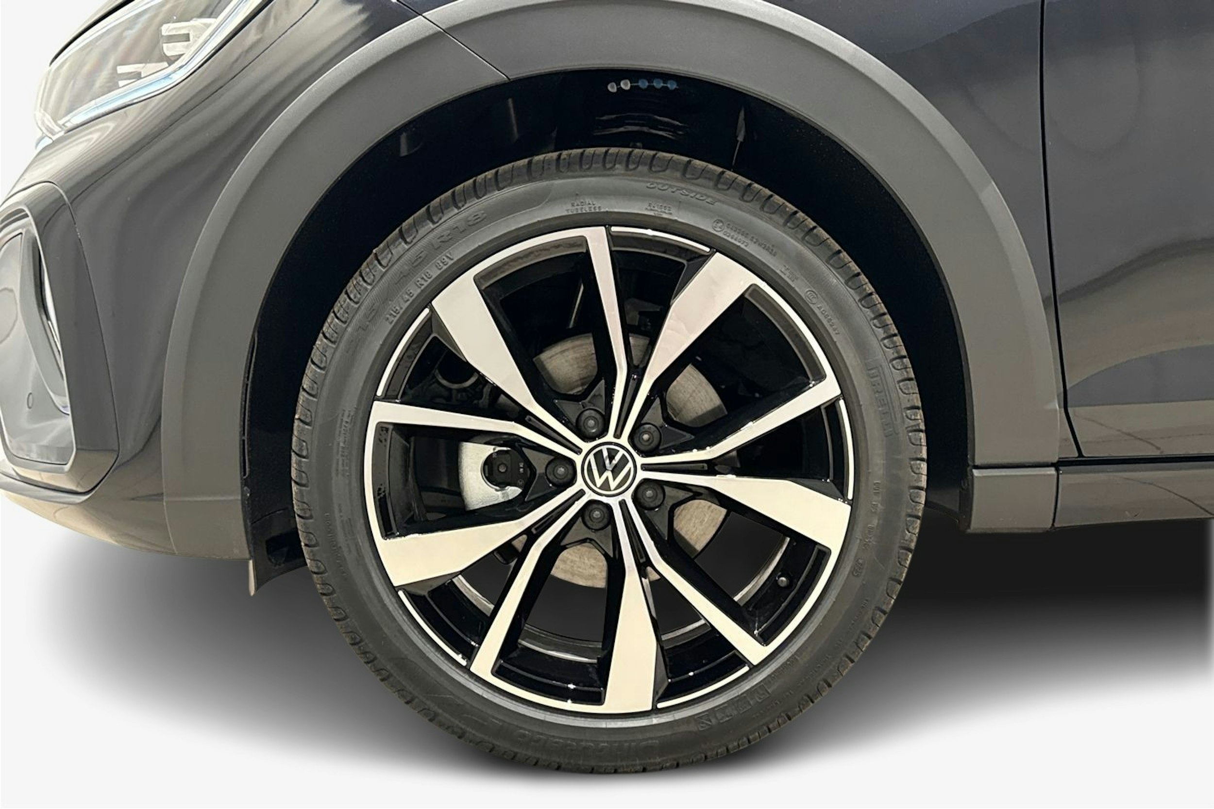 musta Volkswagen Taigo 2026 kuva 9.