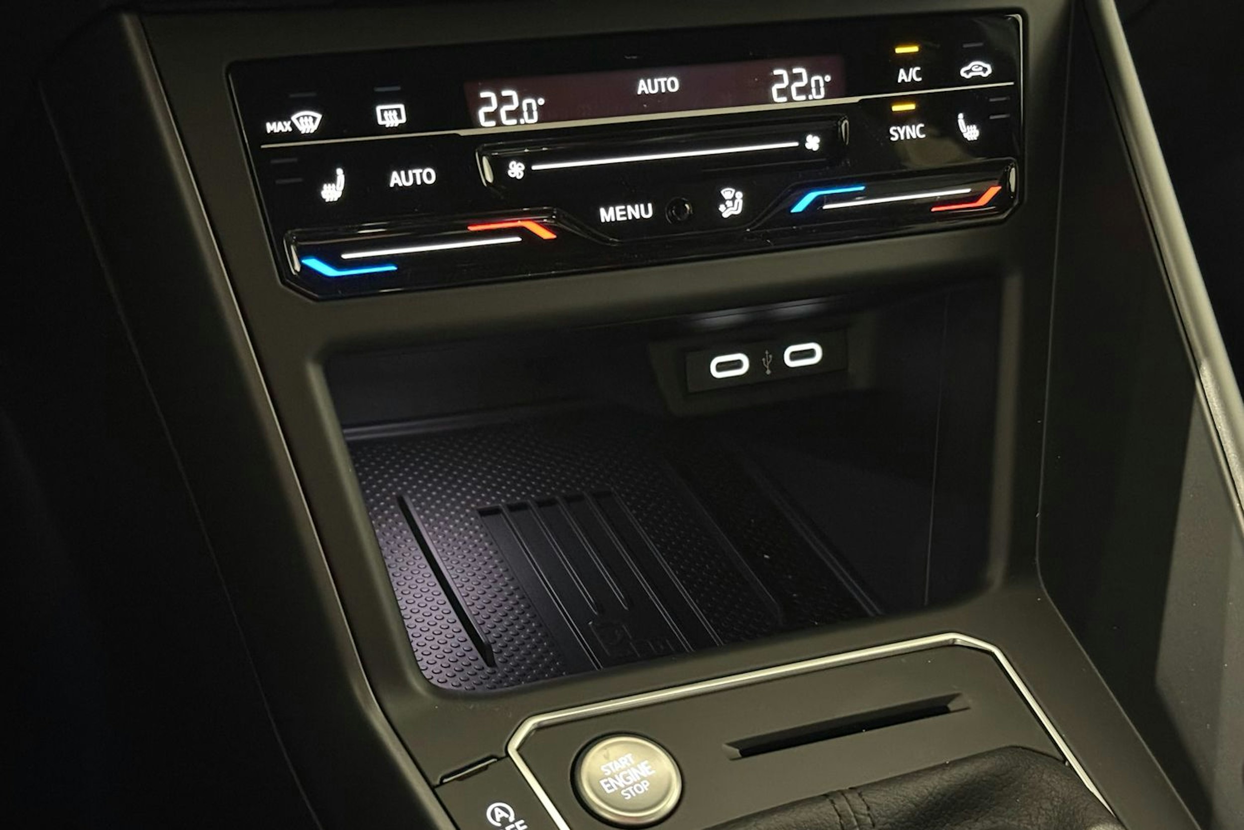 musta Volkswagen Taigo 2026 kuva 22.