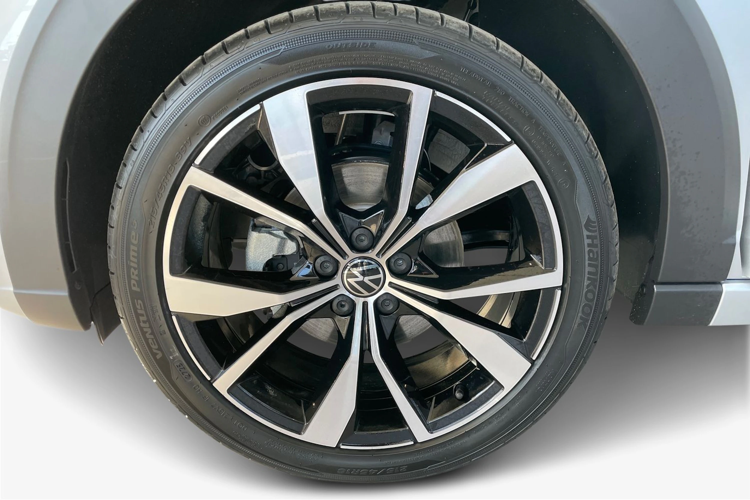 harmaa Volkswagen Taigo 2026 kuva 9.