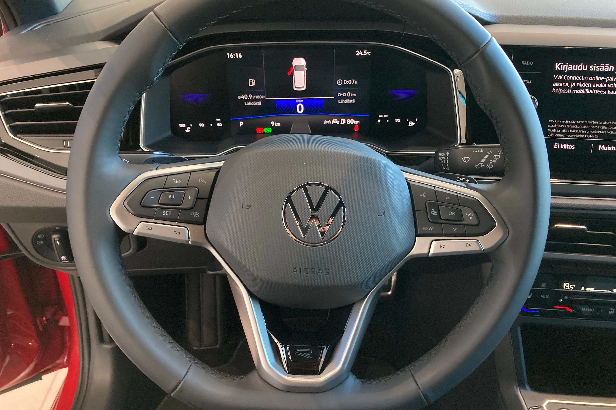 punainen Volkswagen Taigo 2026 kuva 13.
