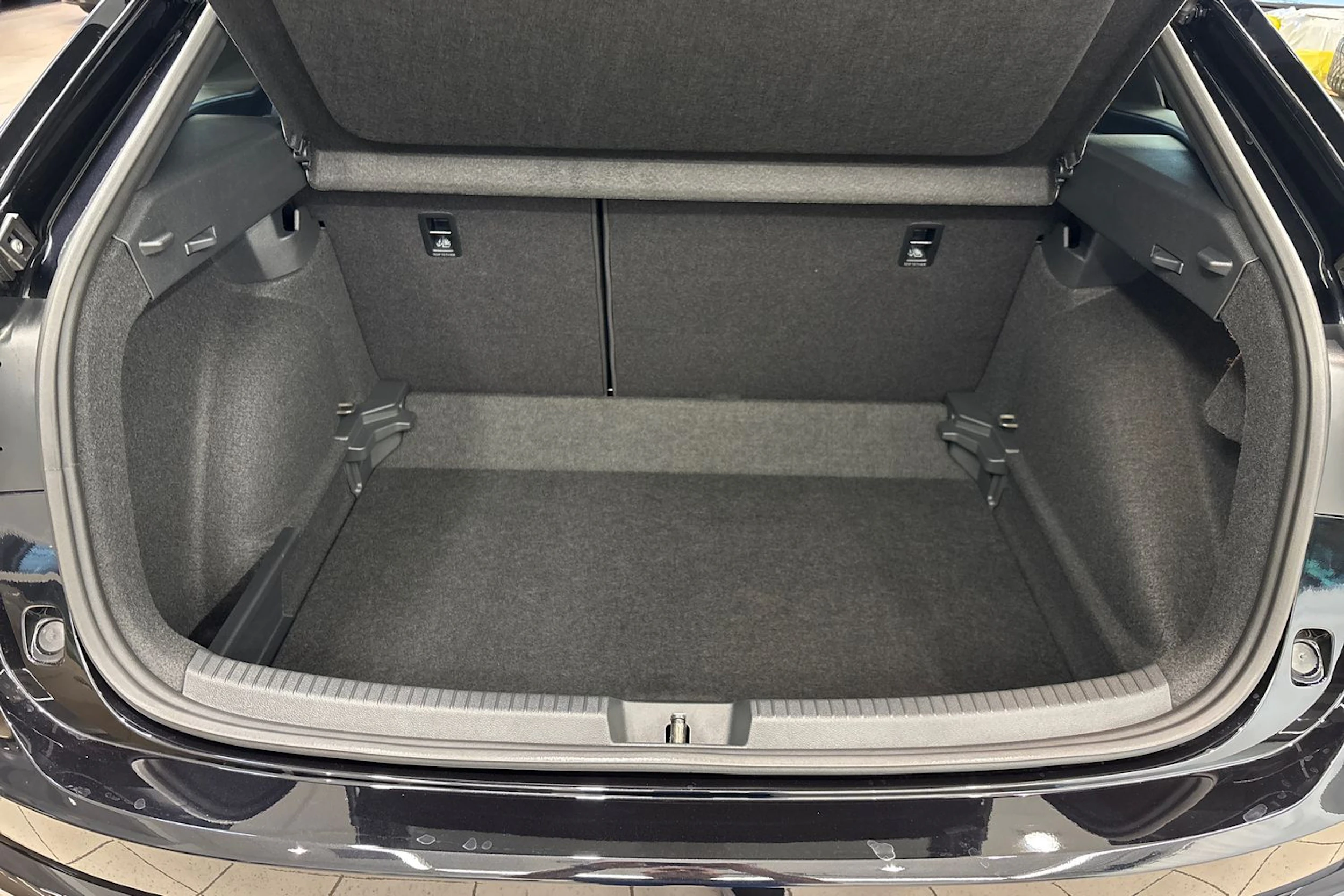 musta Volkswagen Taigo 2026 kuva 10.