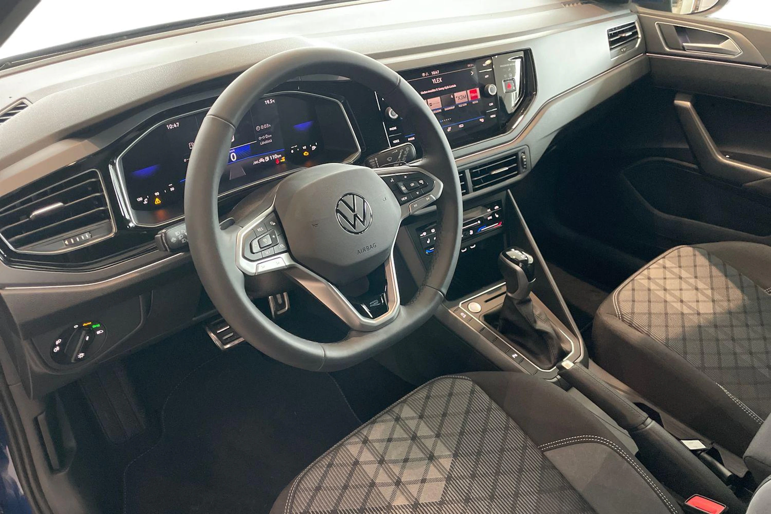 sininen Volkswagen Taigo 2026 kuva 6.