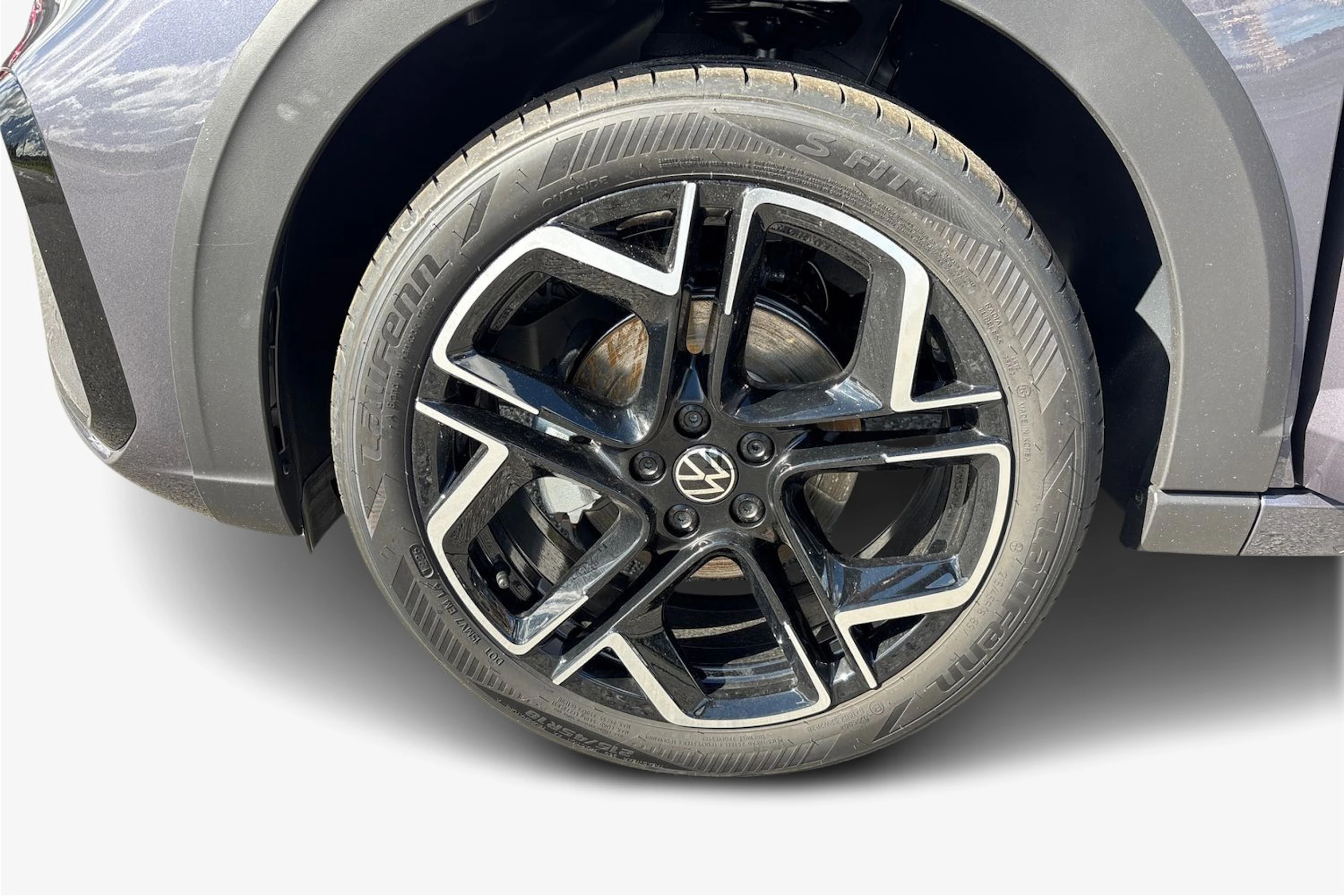 harmaa Volkswagen Taigo 2026 kuva 9.