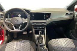 punainen Volkswagen Taigo 2026 kuva 7.