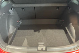 punainen Volkswagen Taigo 2026 kuva 11.
