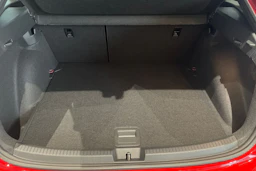 punainen Volkswagen Taigo 2026 kuva 12.