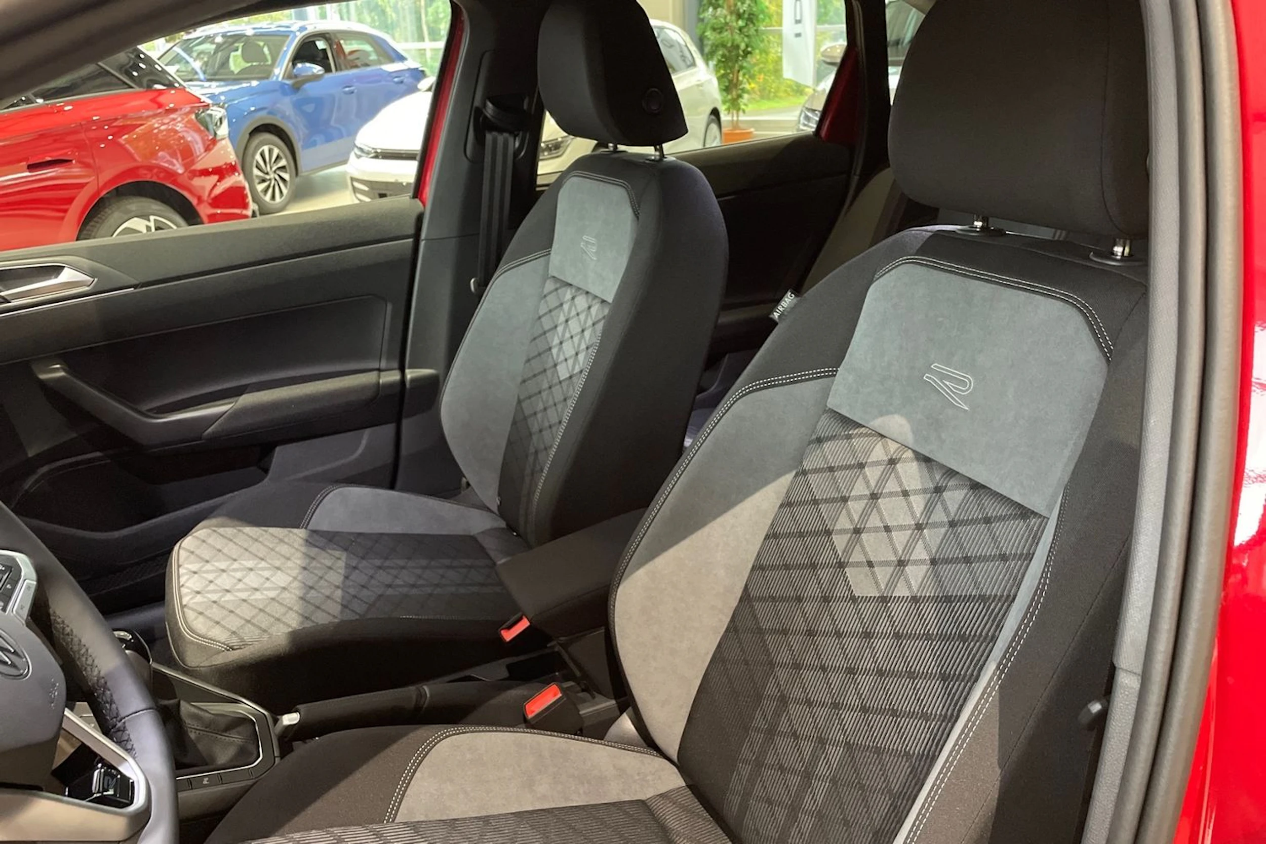 punainen Volkswagen Taigo 2026 kuva 14.