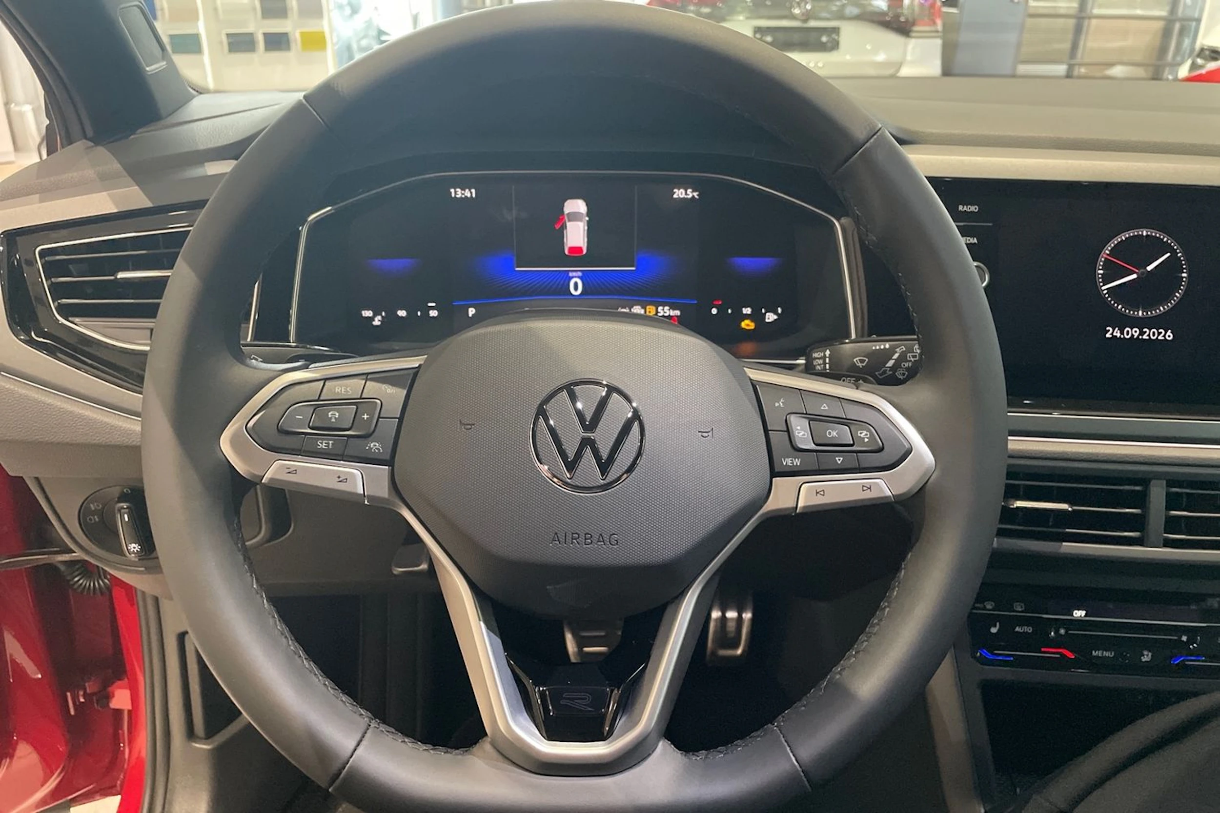 punainen Volkswagen Taigo 2026 kuva 15.