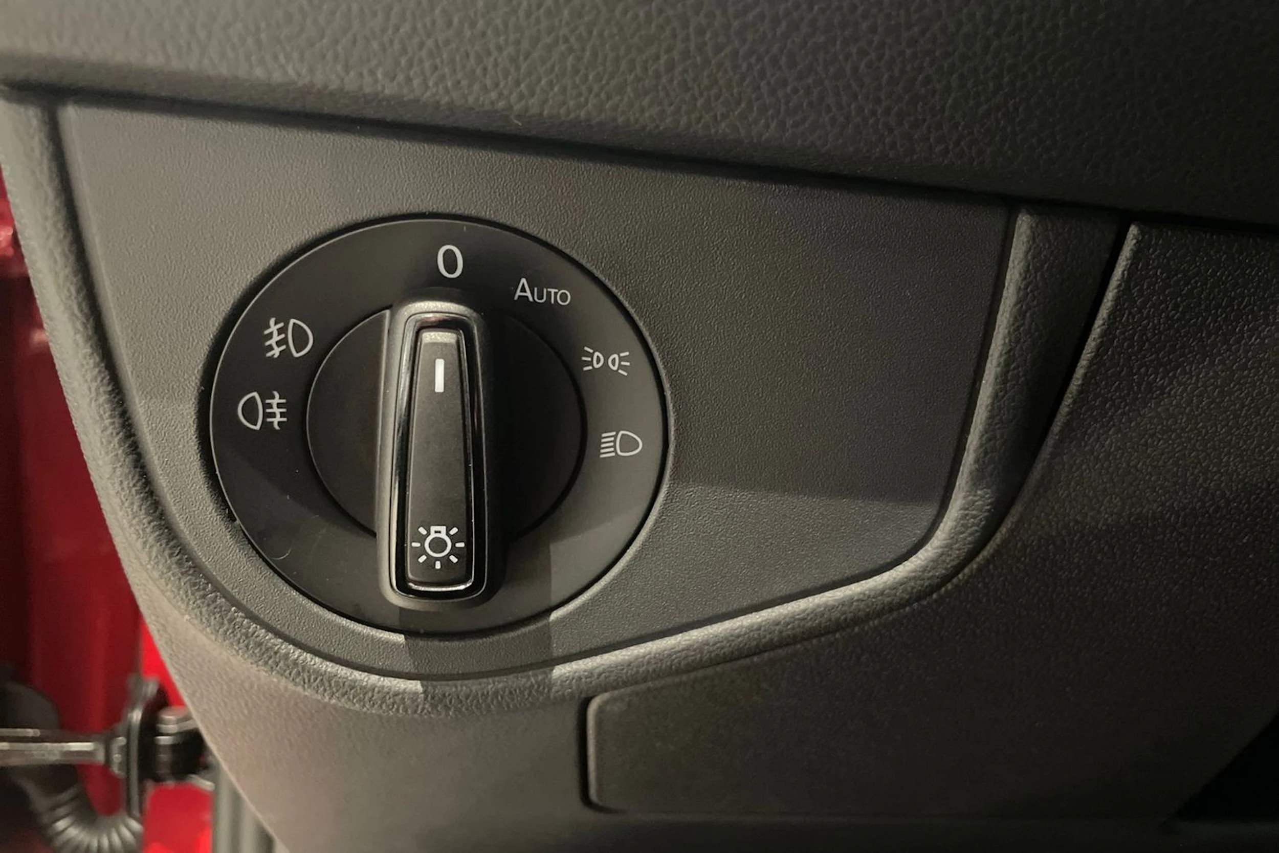 punainen Volkswagen Taigo 2026 kuva 19.