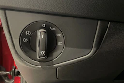 punainen Volkswagen Taigo 2026 kuva 19.