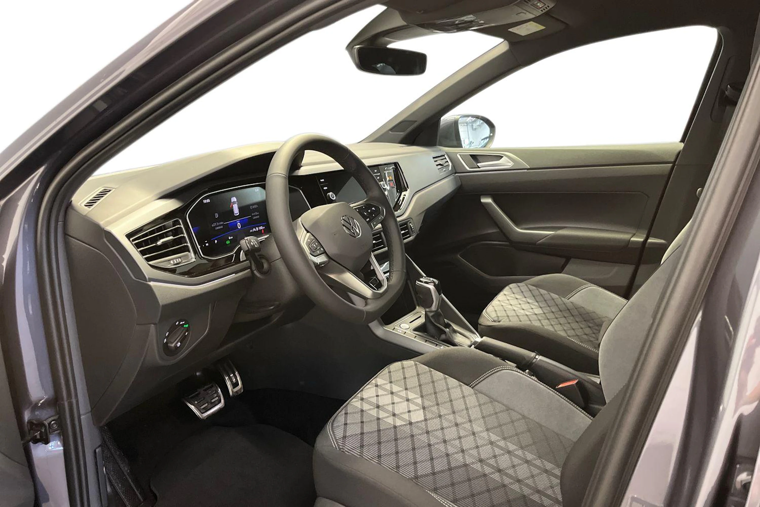 harmaa Volkswagen Taigo 2026 kuva 6.