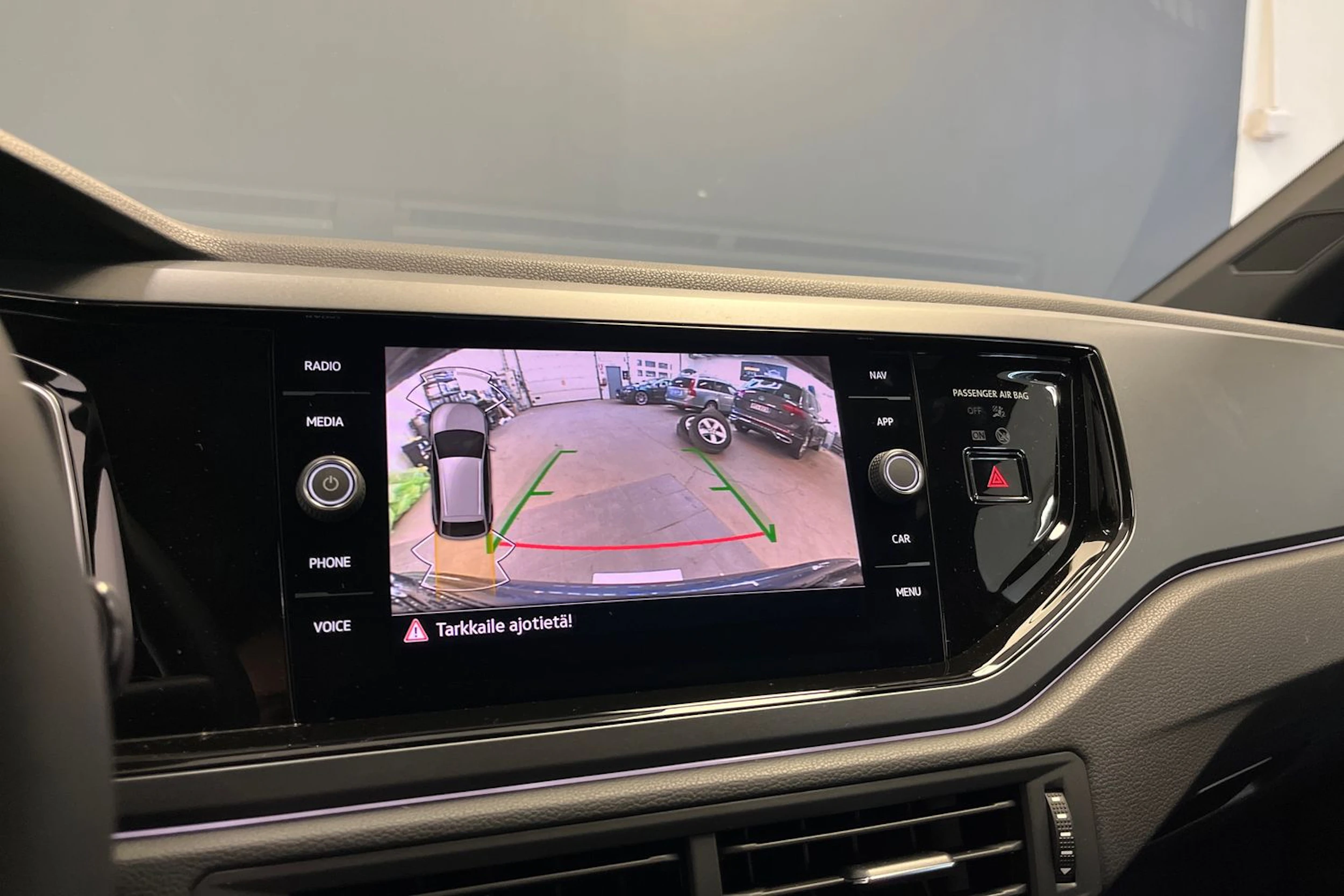 harmaa Volkswagen Taigo 2026 kuva 13.