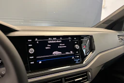 harmaa Volkswagen Taigo 2026 kuva 14.