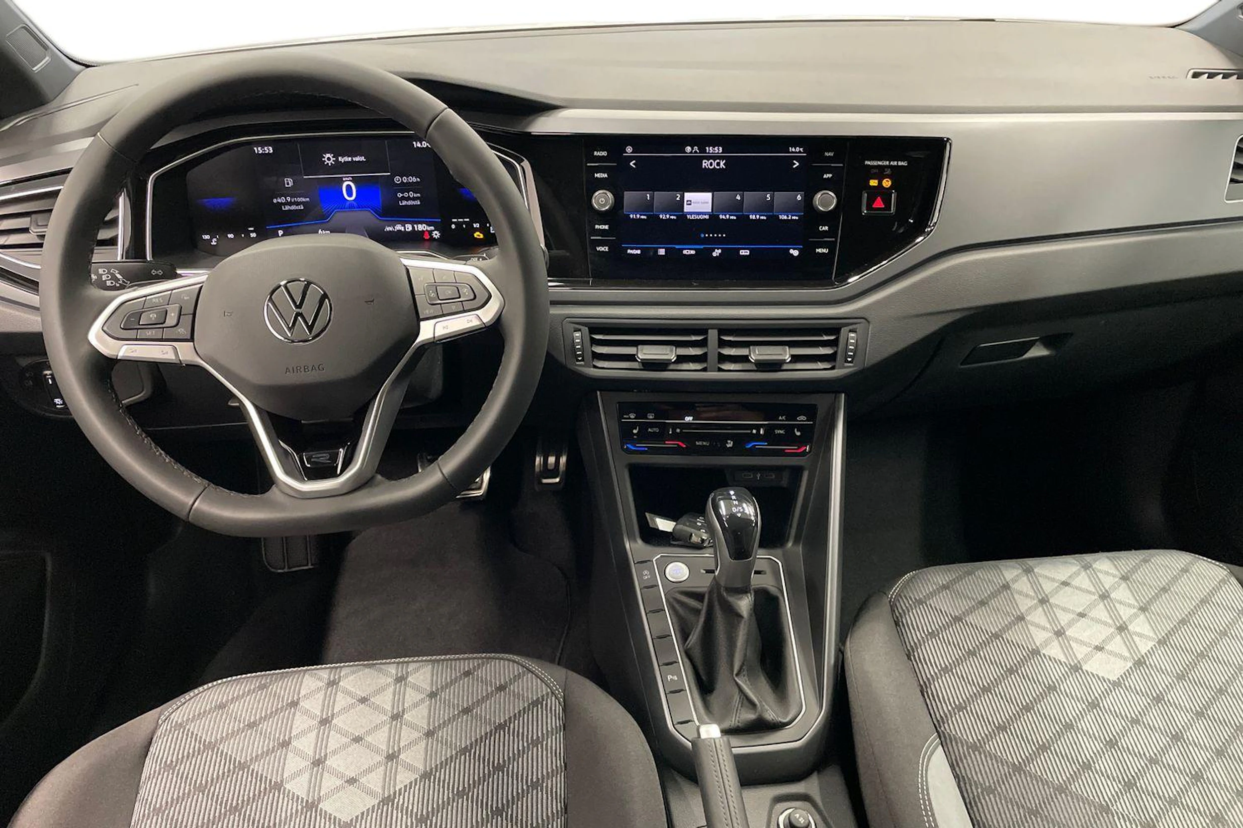 valkoinen Volkswagen Taigo 2026 kuva 7.