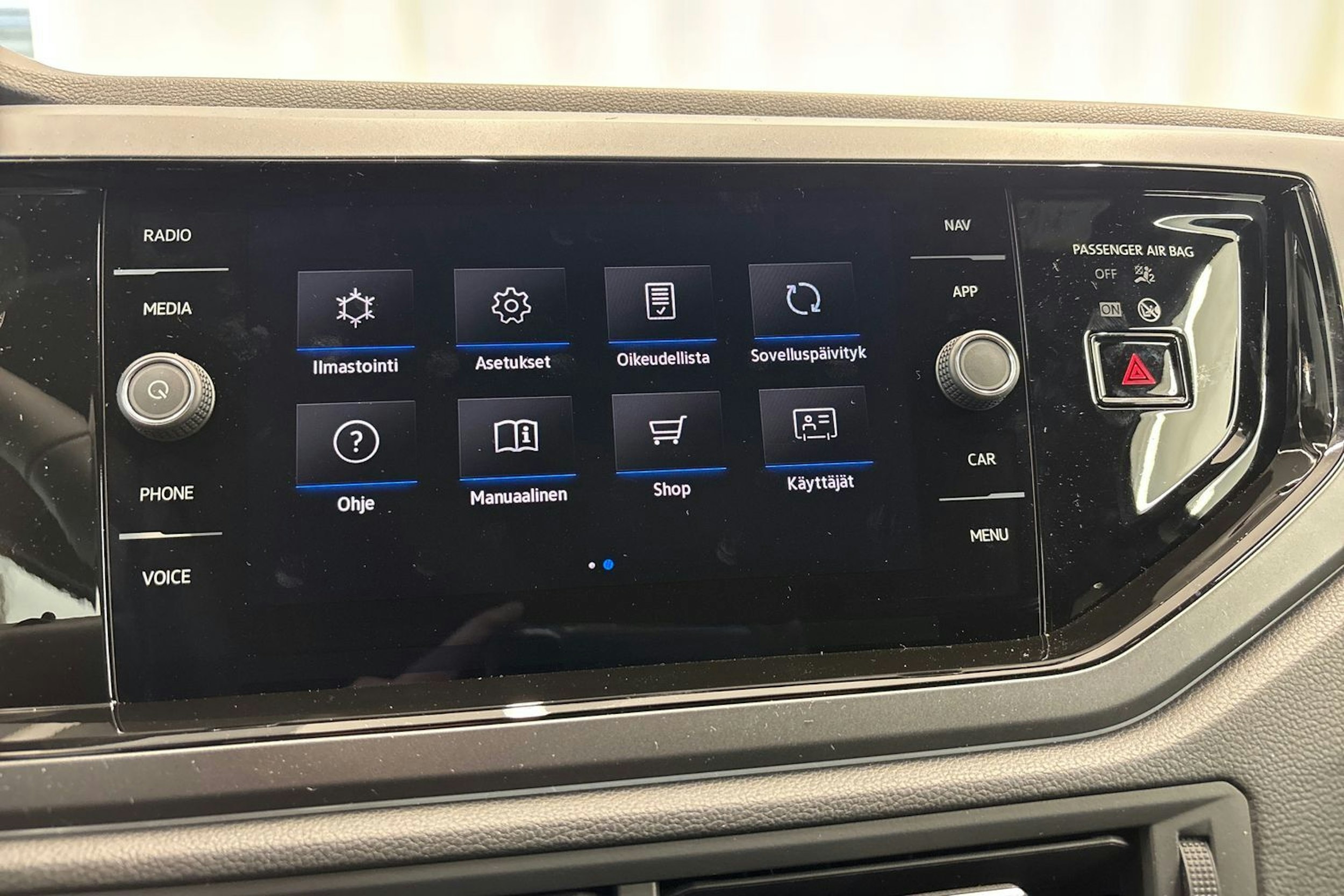 met. harmaa Volkswagen Taigo 2026 kuva 17.