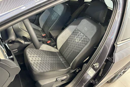 harmaa Volkswagen Taigo 2026 kuva 15.