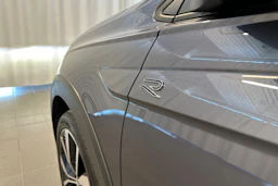 harmaa Volkswagen Taigo 2026 kuva 32.