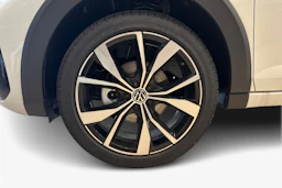 valkoinen Volkswagen Taigo 2026 kuva 9.