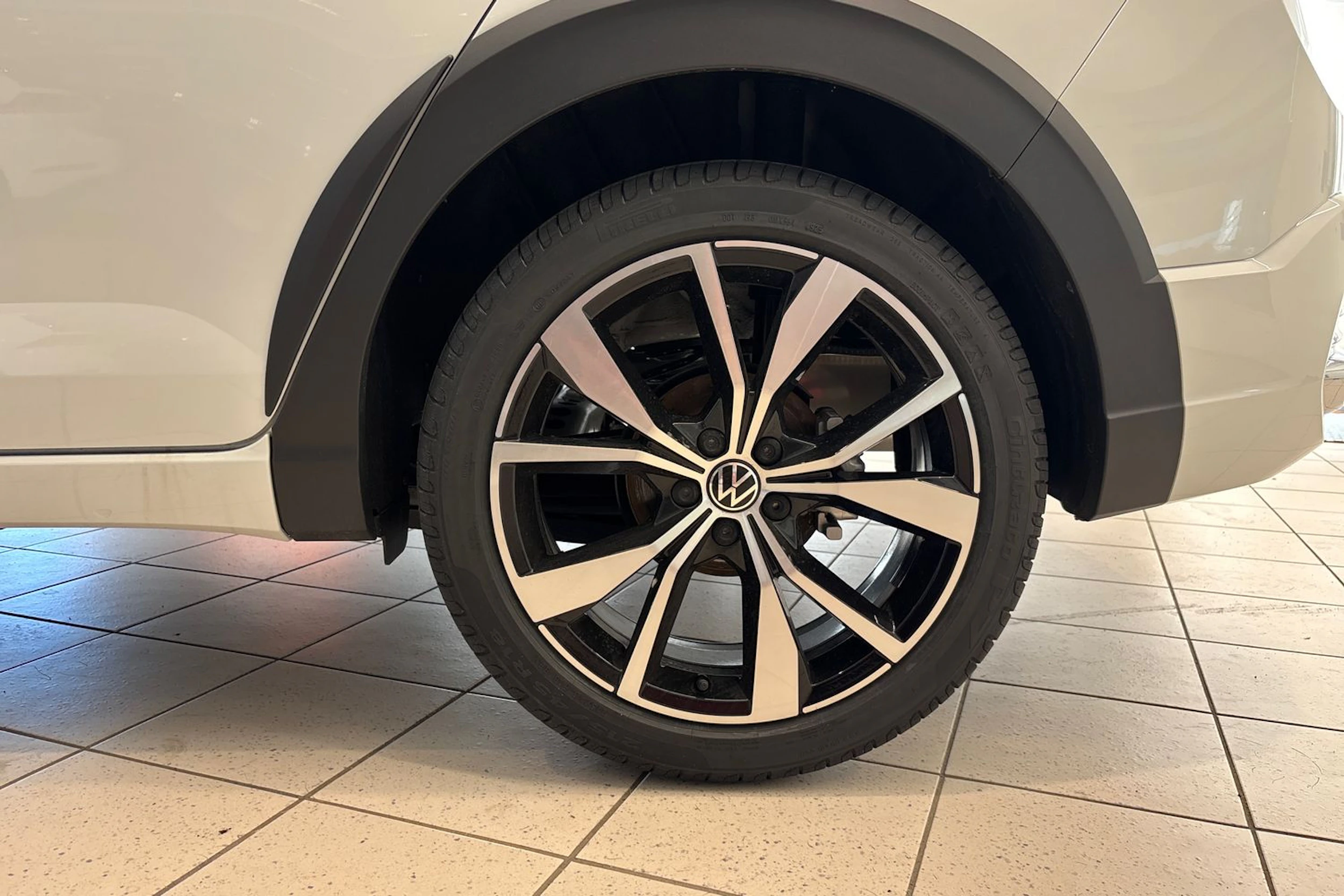 valkoinen Volkswagen Taigo 2026 kuva 10.