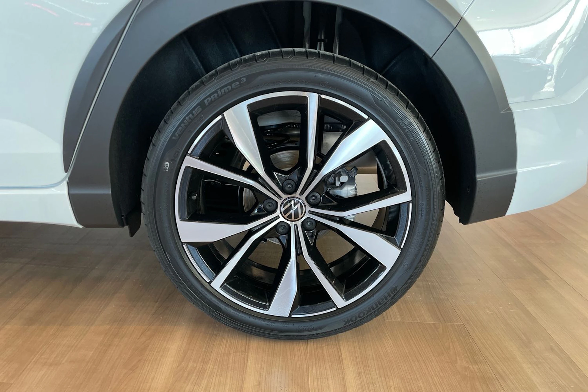 valkoinen Volkswagen Taigo 2026 kuva 10.