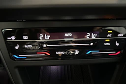 harmaa Volkswagen Taigo 2026 kuva 21.