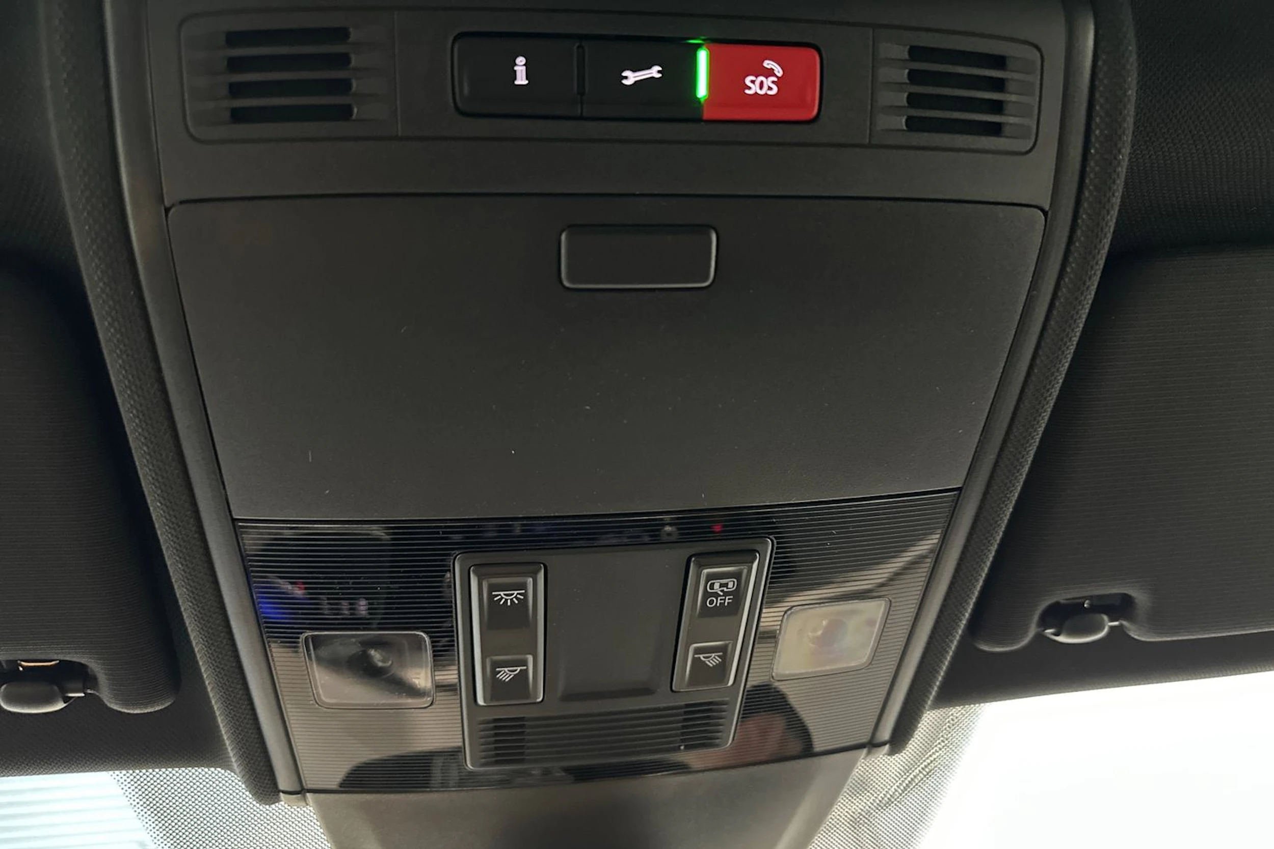 harmaa Volkswagen Taigo 2026 kuva 24.