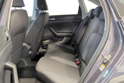 harmaa Volkswagen Taigo 2026 kuva 8.
