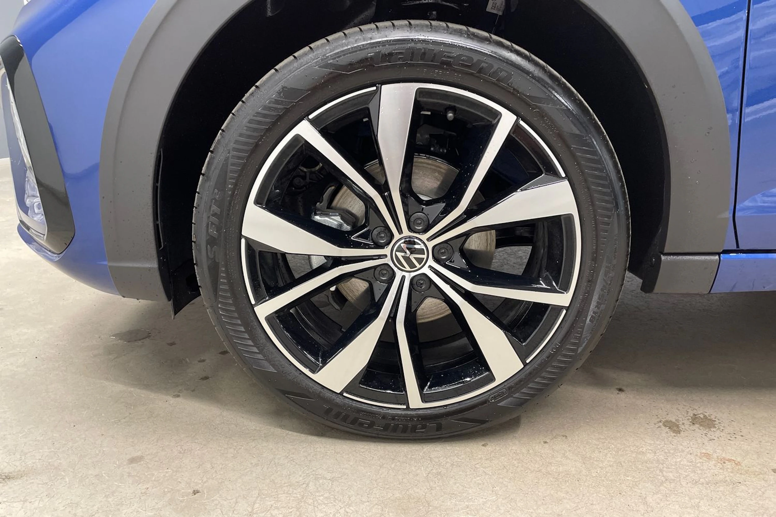 sininen Volkswagen Taigo 2026 kuva 10.