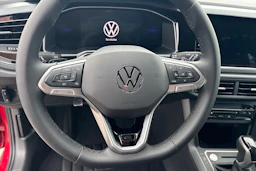 punainen Volkswagen Taigo 2026 kuva 14.