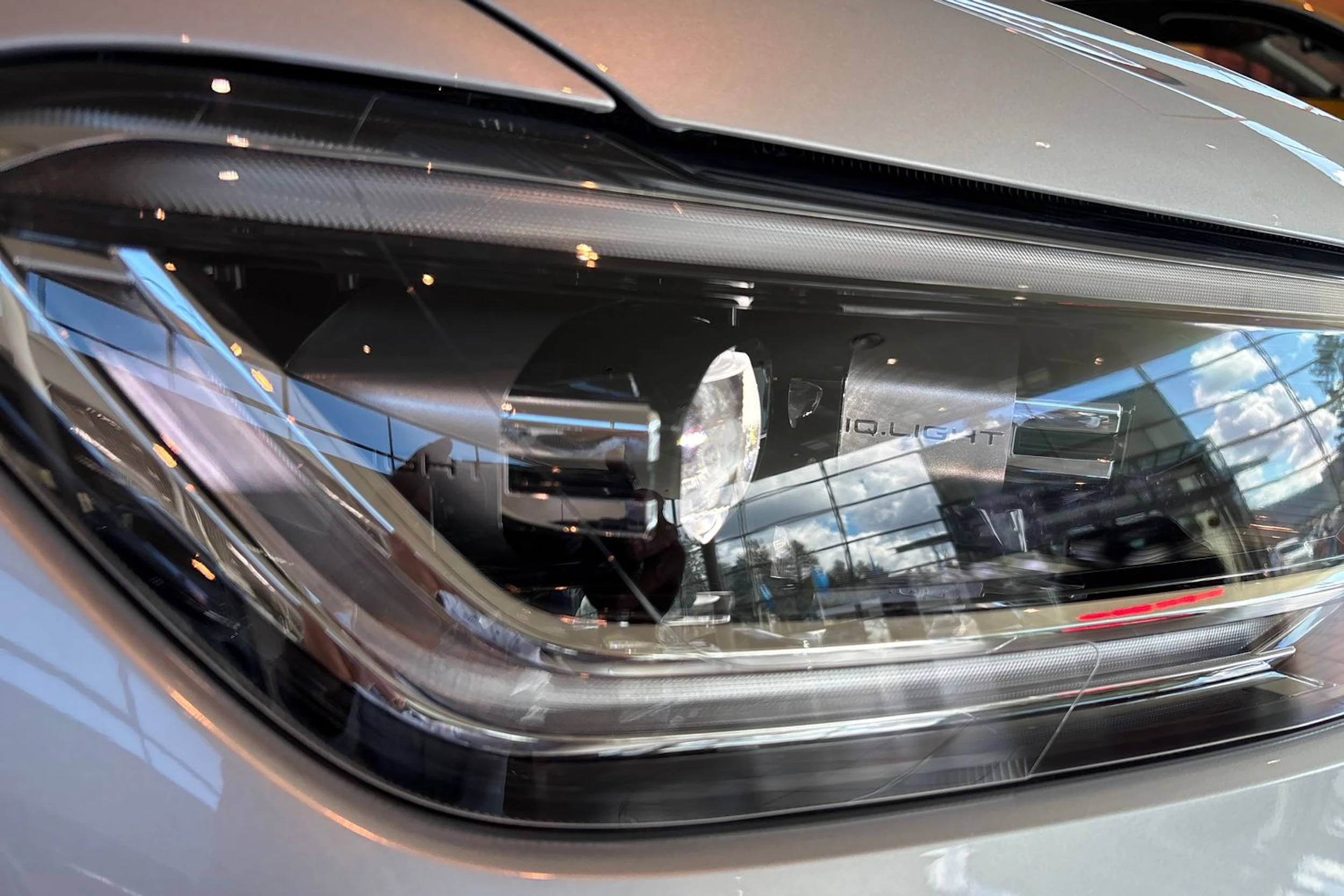 harmaa Volkswagen Taigo 2026 kuva 11.