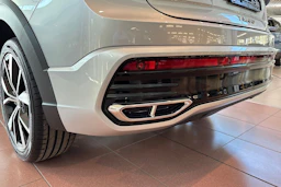 harmaa Volkswagen Taigo 2026 kuva 12.