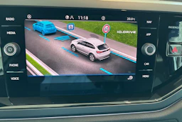 harmaa Volkswagen Taigo 2026 kuva 19.