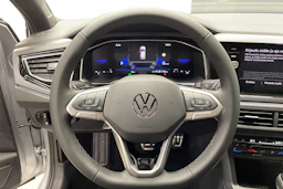 harmaa Volkswagen Taigo 2026 kuva 11.