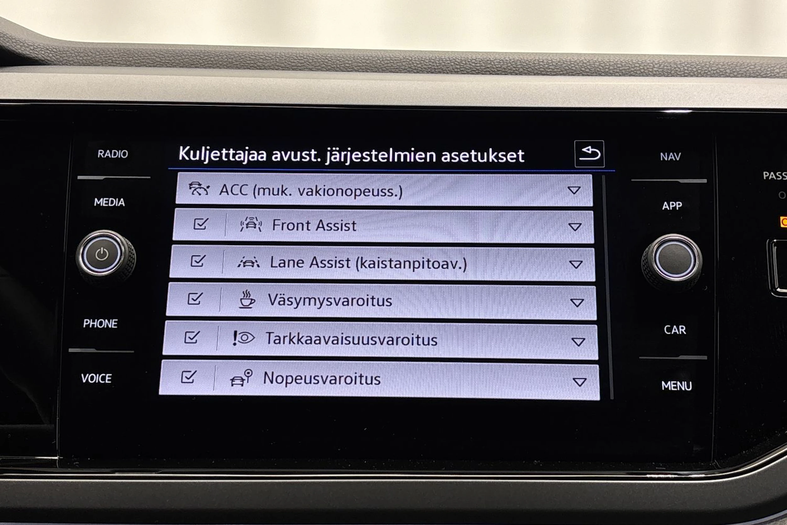 met. harmaa Volkswagen Taigo 2027 kuva 17.