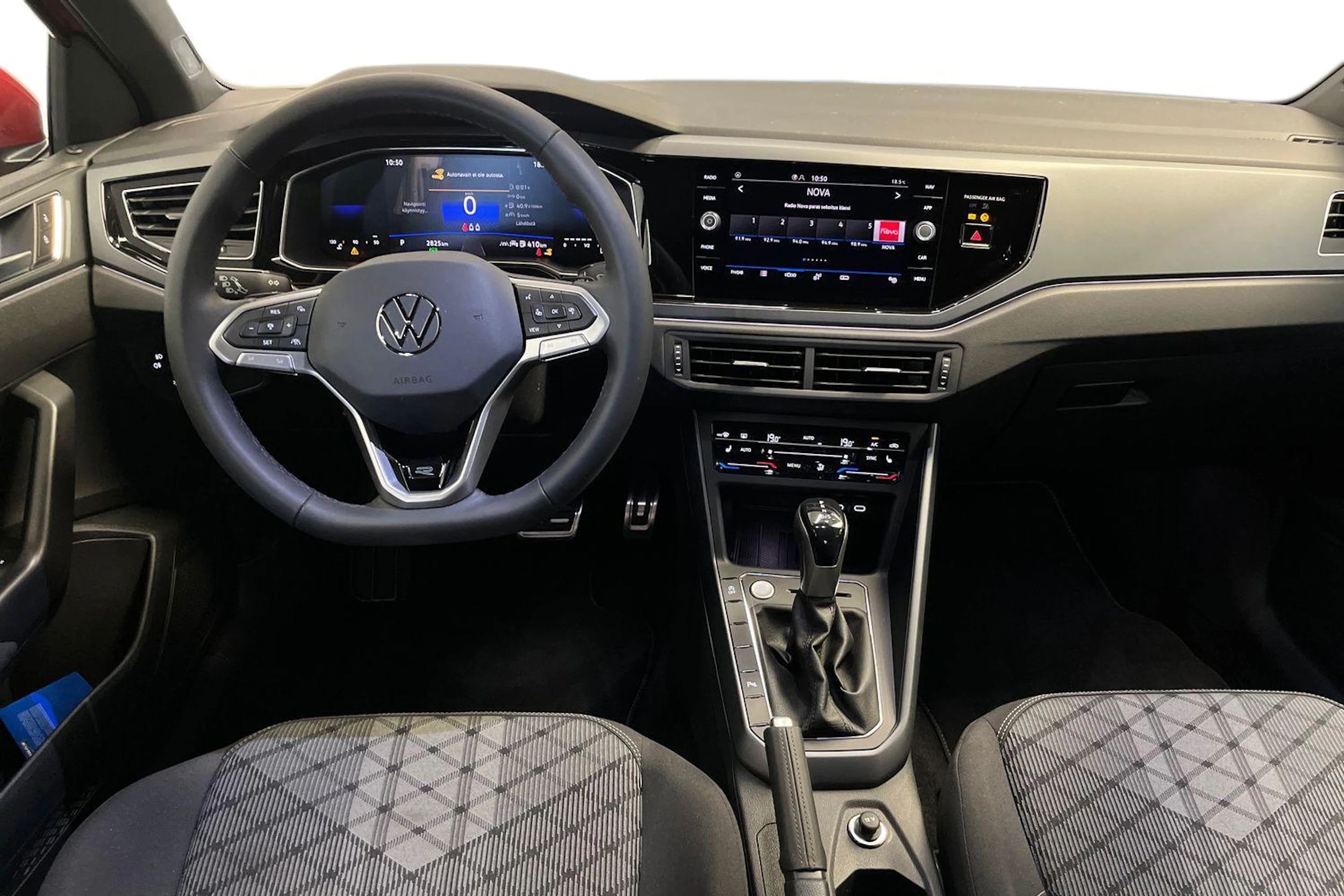 punainen Volkswagen Taigo 2027 kuva 7.