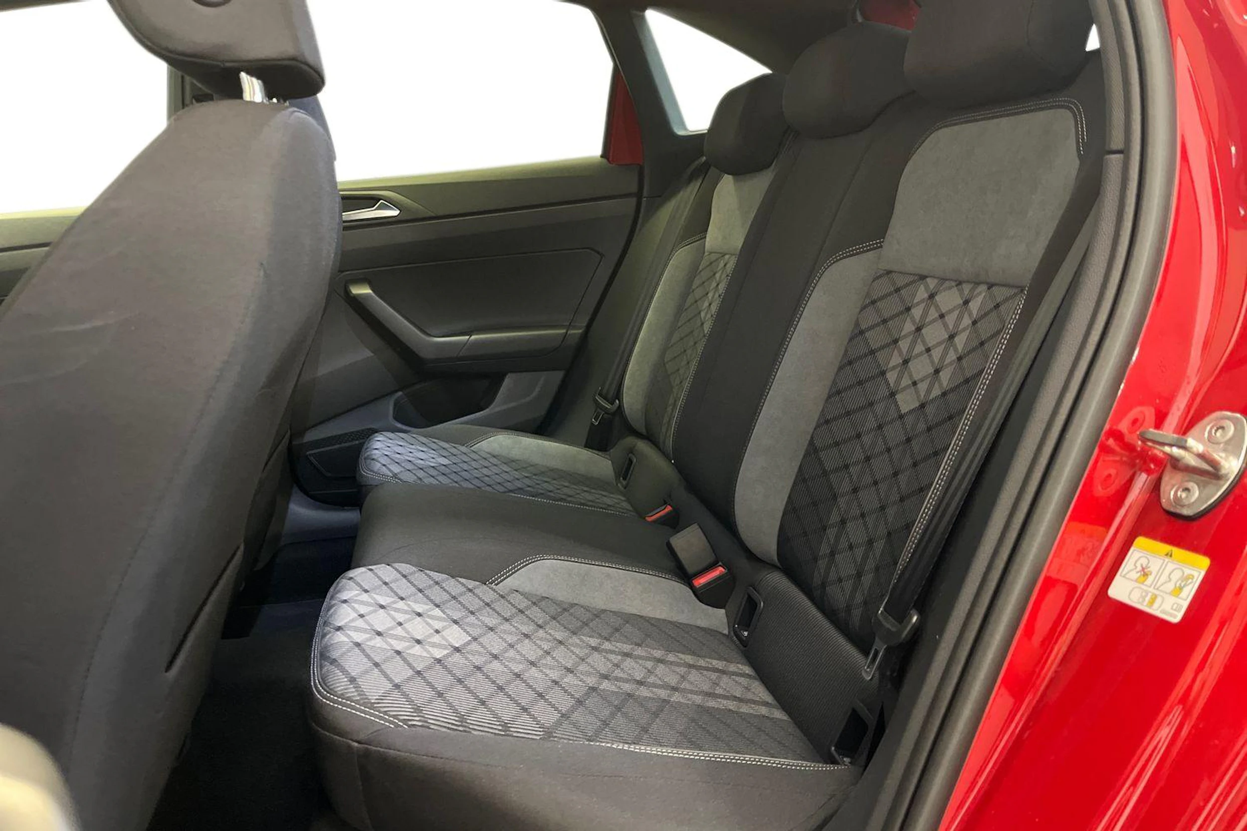 punainen Volkswagen Taigo 2027 kuva 8.